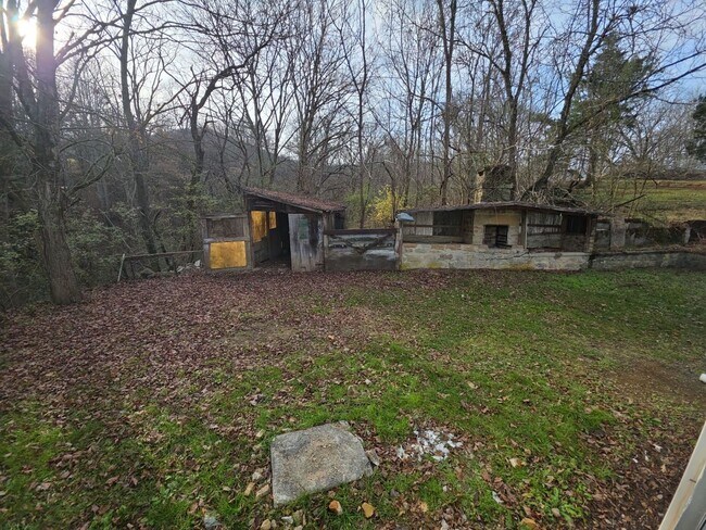 Building Photo - 2517 Cherry Creek Rd