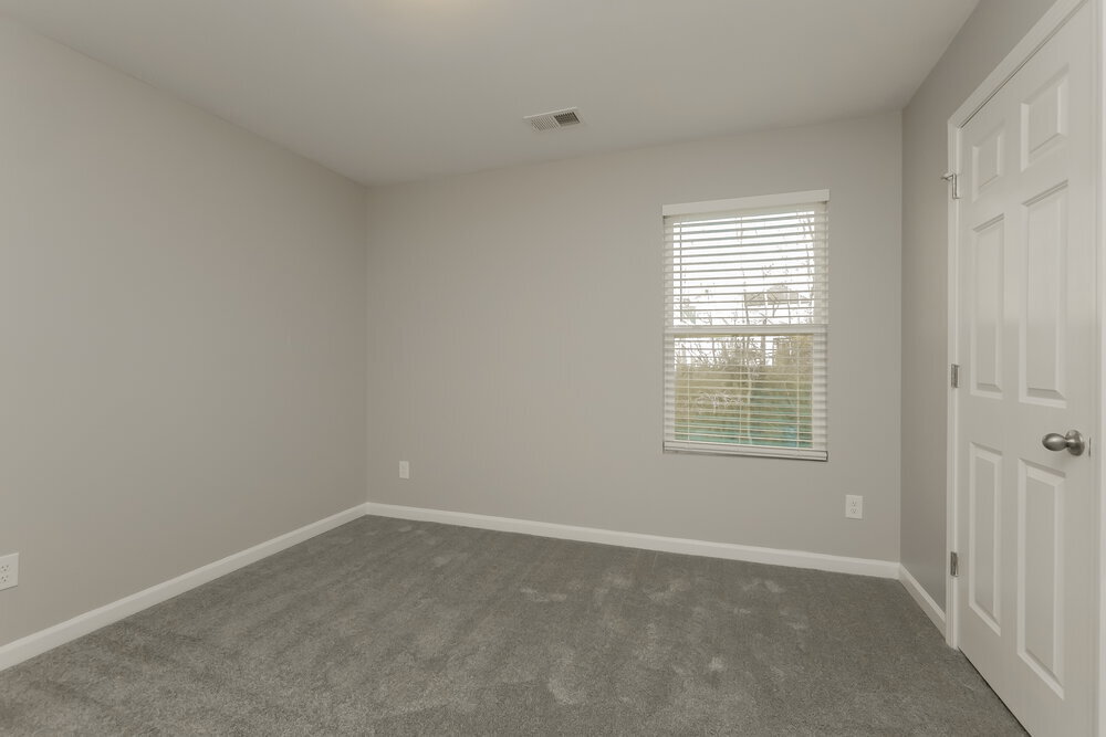 Building Photo - 100 Fairview Dr