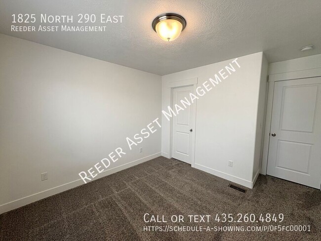 Building Photo - 290 1825 N