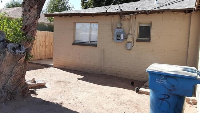 Building Photo - 4717 N 47th Dr