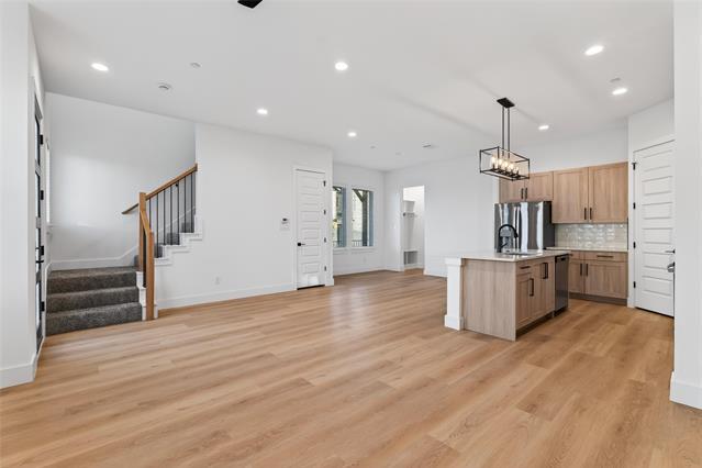 Building Photo - 8901 Lowell St