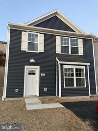 Building Photo - 46 Ashburg Dr