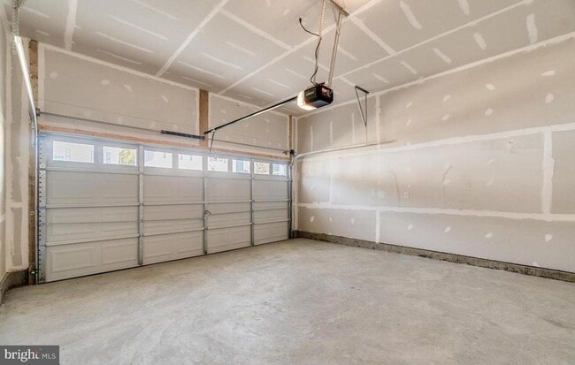 Building Photo - 328 Gatehouse Pl