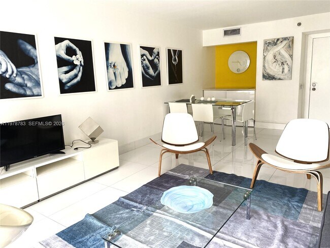 Building Photo - 770 Claughton Island Dr