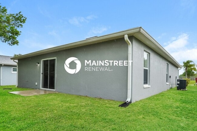 Building Photo - 3 Bedroom Pet-Friendly Home in Umatilla, FL with Main Street Renewal