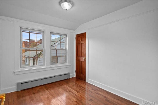 Building Photo - 20 Overhill Pl