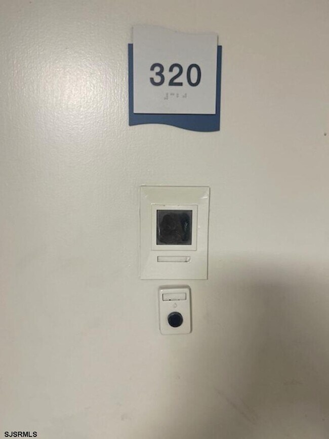 Building Photo - 101 S Raleigh Ave