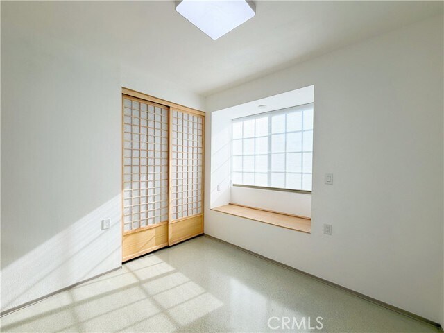 Building Photo - 1 Quiet Hills Cir