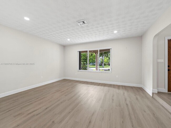 Building Photo - 17223 SW 87th Ave