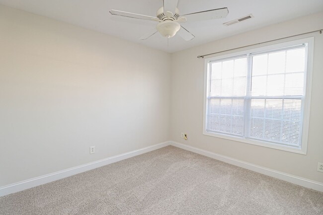 Building Photo - (Coming Soon) Charming 3 Bedroom Ranch in ...