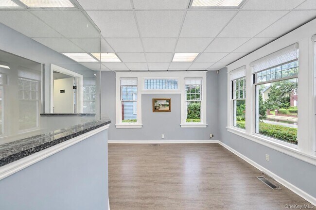 Building Photo - 108 Hempstead Ave