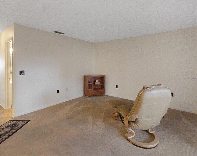 Building Photo - 504 Silver Course Cir