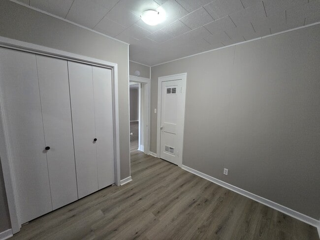 Building Photo - 1124 Kern St