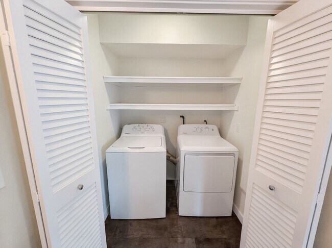 Building Photo - Beautiful Condo In Revere MA!