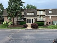 Building Photo - 104 E Bailey Rd