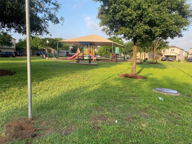 Building Photo - 18206 Coreland Ln