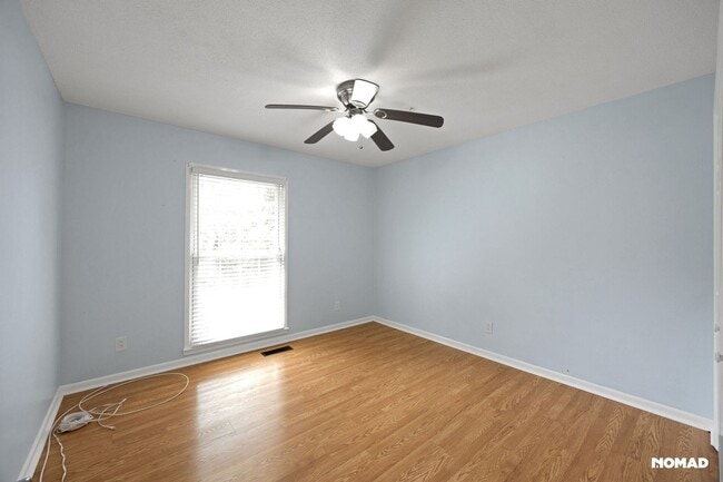 Building Photo - Spacious 4BR House in Fayetteville