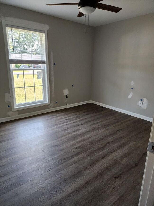 Building Photo - 6469 Rockford Dr