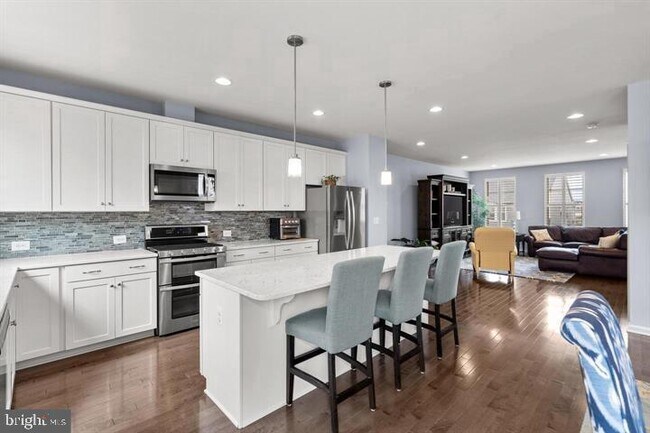 Building Photo - 458 Indigo Way