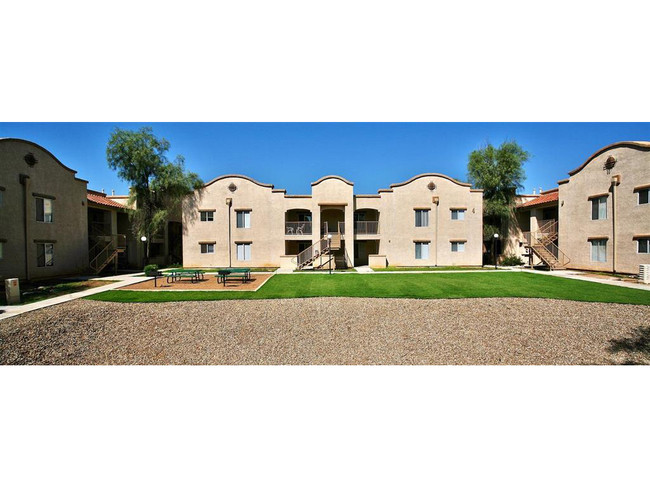 Building Photo - Sahuarita Mission Apartments