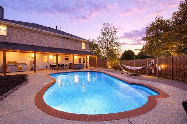 Building Photo - 3913 Baywatch Dr