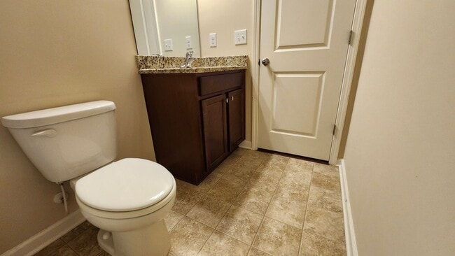 Building Photo - Modern Corner-Lot Townhome in Berkeley Vil...