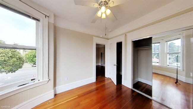 Building Photo - 512 Frederick St