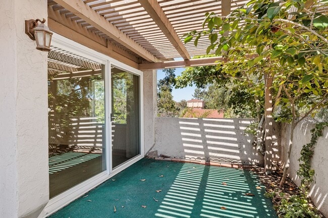 Building Photo - 16924 Caminito Santico