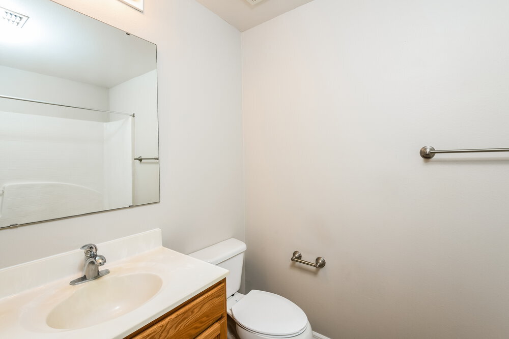 Building Photo - 1037 Galvin Ave