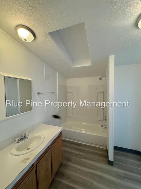 Building Photo - 6405 North 13th East