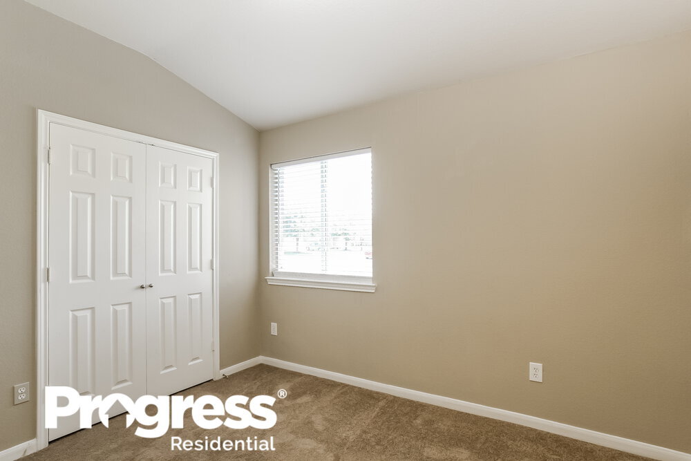 Building Photo - 15527 Lady Shery Ln