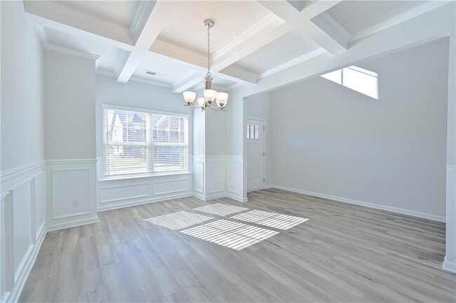 Building Photo - 303 Eleanora Xing