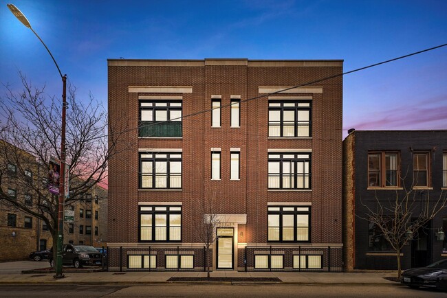 Building Photo - 1211 W Belmont Ave