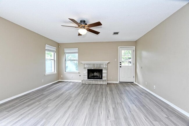 Building Photo - 15009 Big Falls Dr