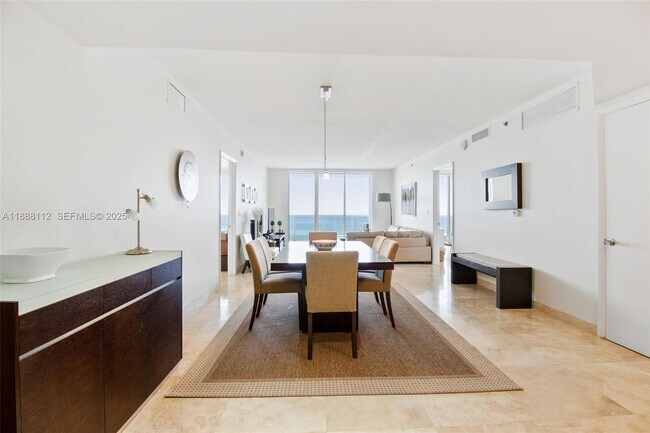 Building Photo - 1800 S Ocean Dr