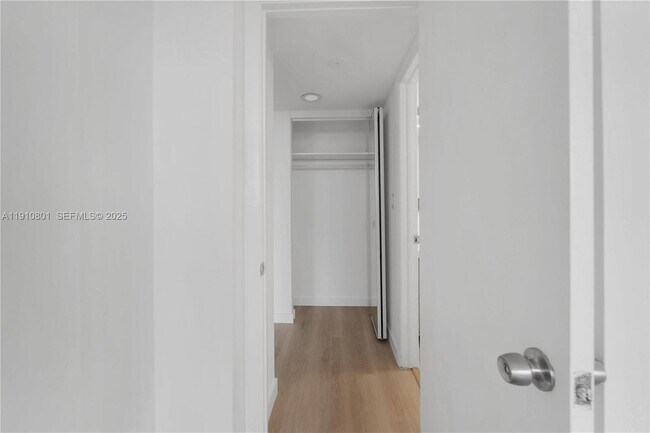 Building Photo - 780 NE 69th St