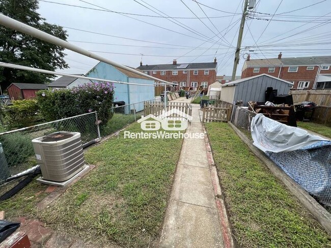 Building Photo - 2363 Searles Rd