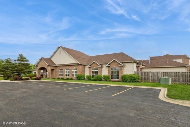 Building Photo - 430 Cunat Blvd