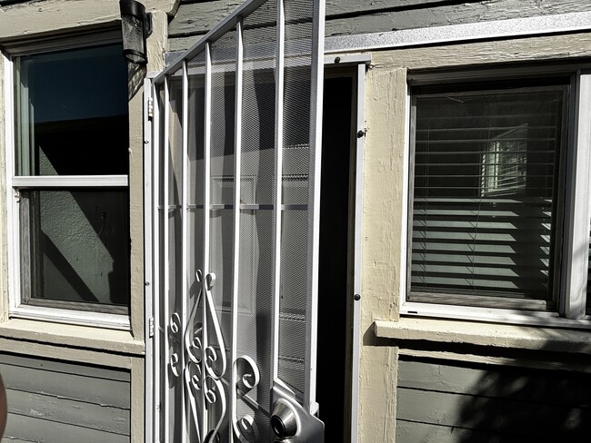 Building Photo - 655 Solano Ave