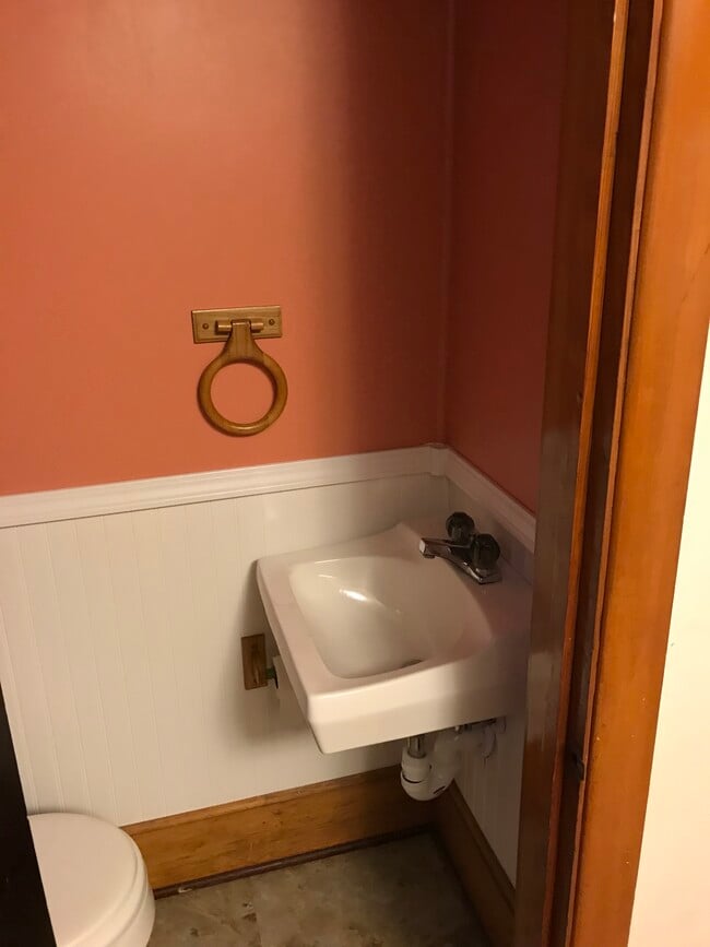 Building Photo - 4351 Dover Center Rd