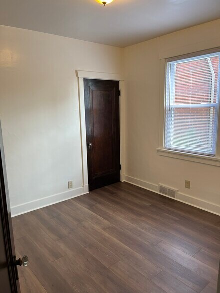 Building Photo - 436 Shady Ave