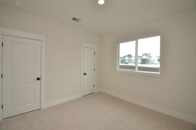 Building Photo - 9309 Montridge Dr