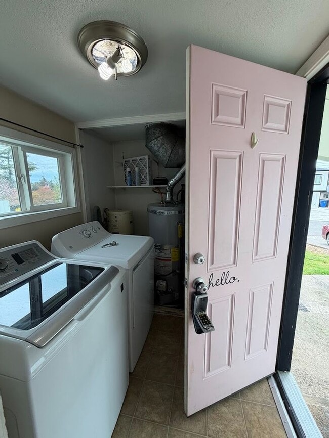 Building Photo - 3831 Duplex Ct SE