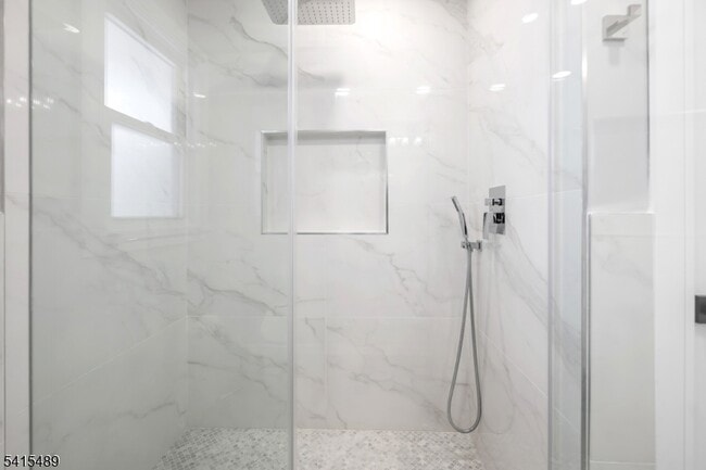 Building Photo - 475 Cedar Ln