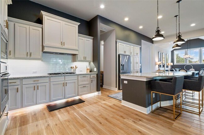 Building Photo - 2500 Yuma Trl
