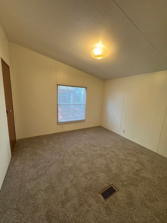 Building Photo - 1505 Ward Ave