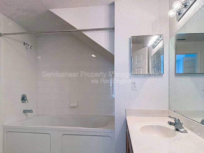 Building Photo - 2601 Gala Rd S