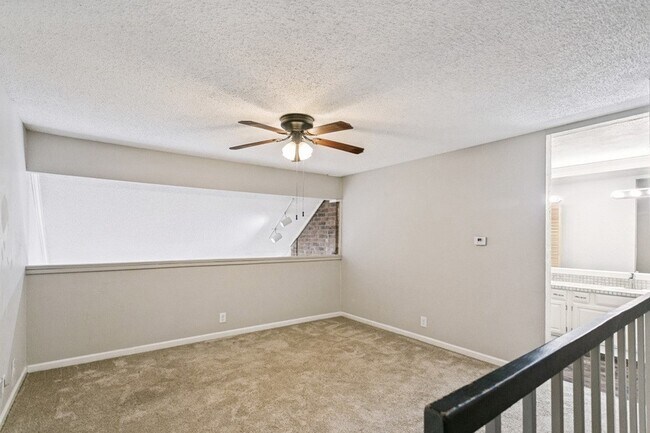 Building Photo - 18240 Midway Rd