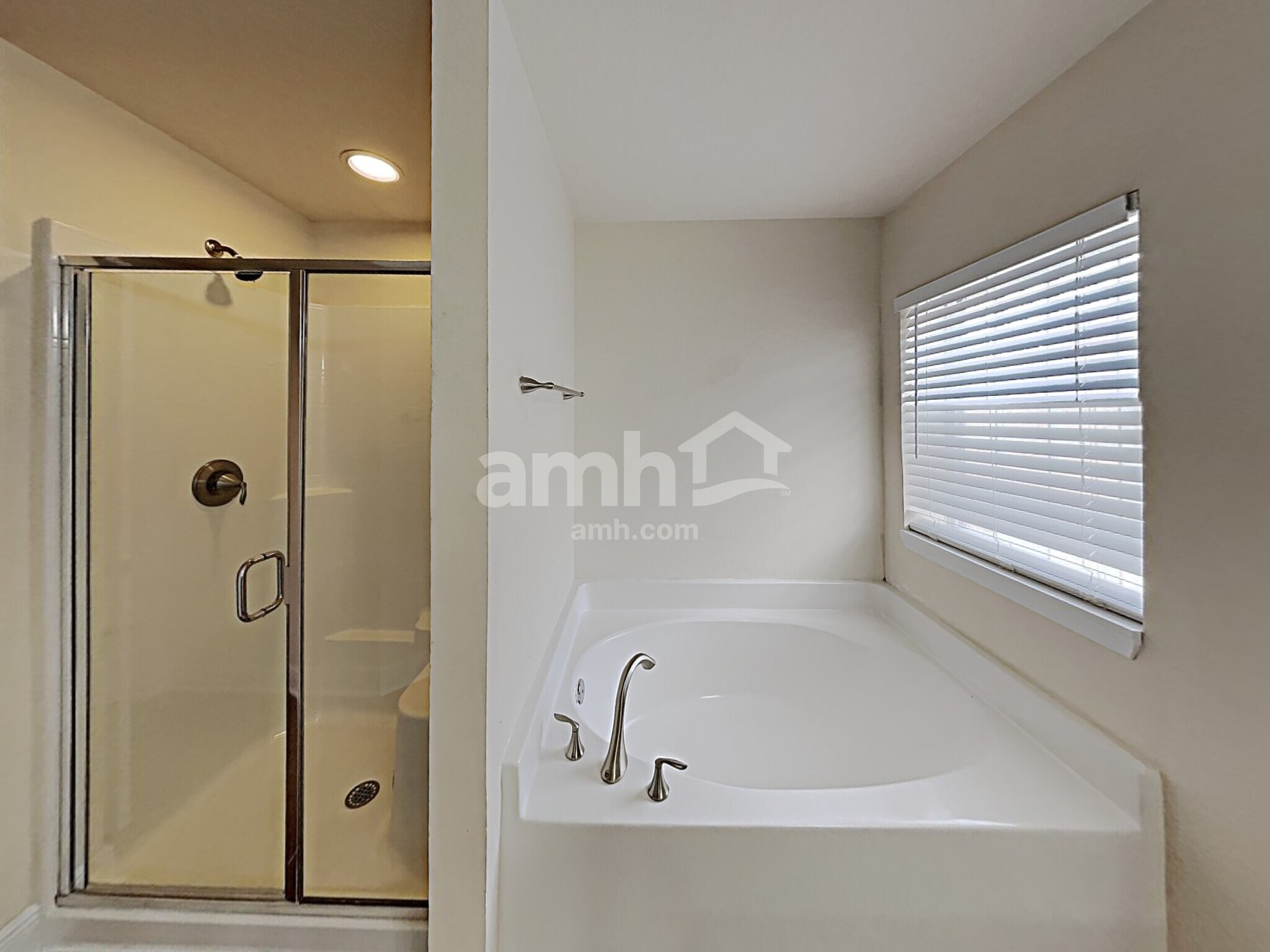 Building Photo - 10710 Standing Stone Dr