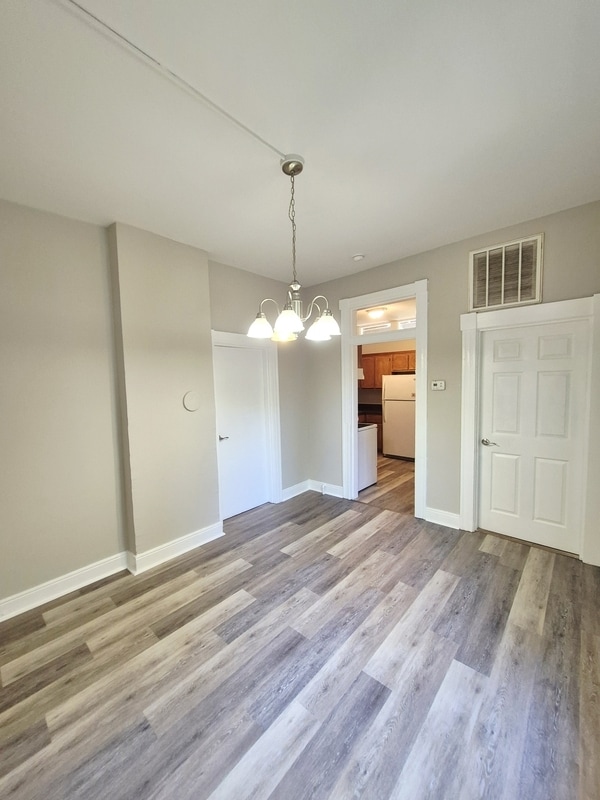 Building Photo - 3209 3rd Ave